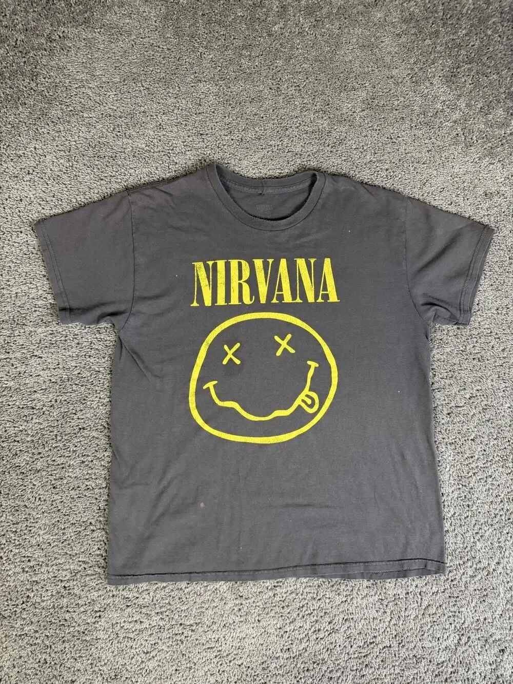 Nirvana Shirt Mens L Gray Smiley Face Graphic Crew Neck Cotton Band Logo Tee